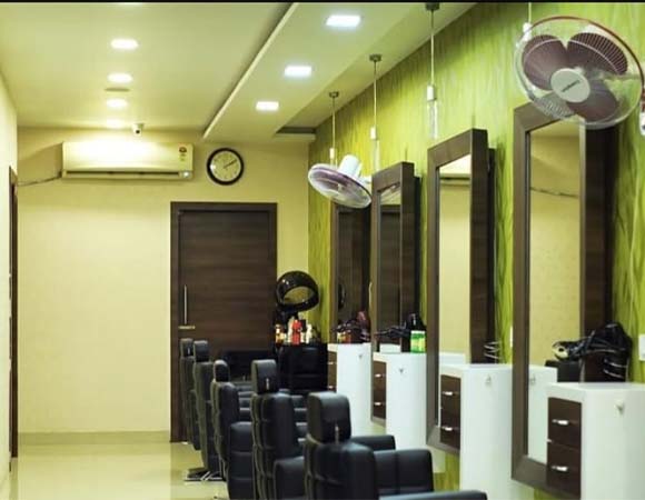 Manicure & Pedicure in Kilpauk, Chennai